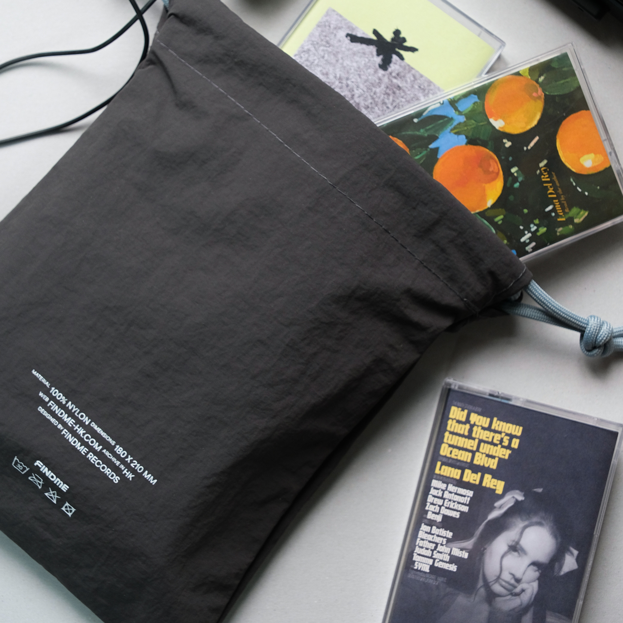 THE TAPE POUCH