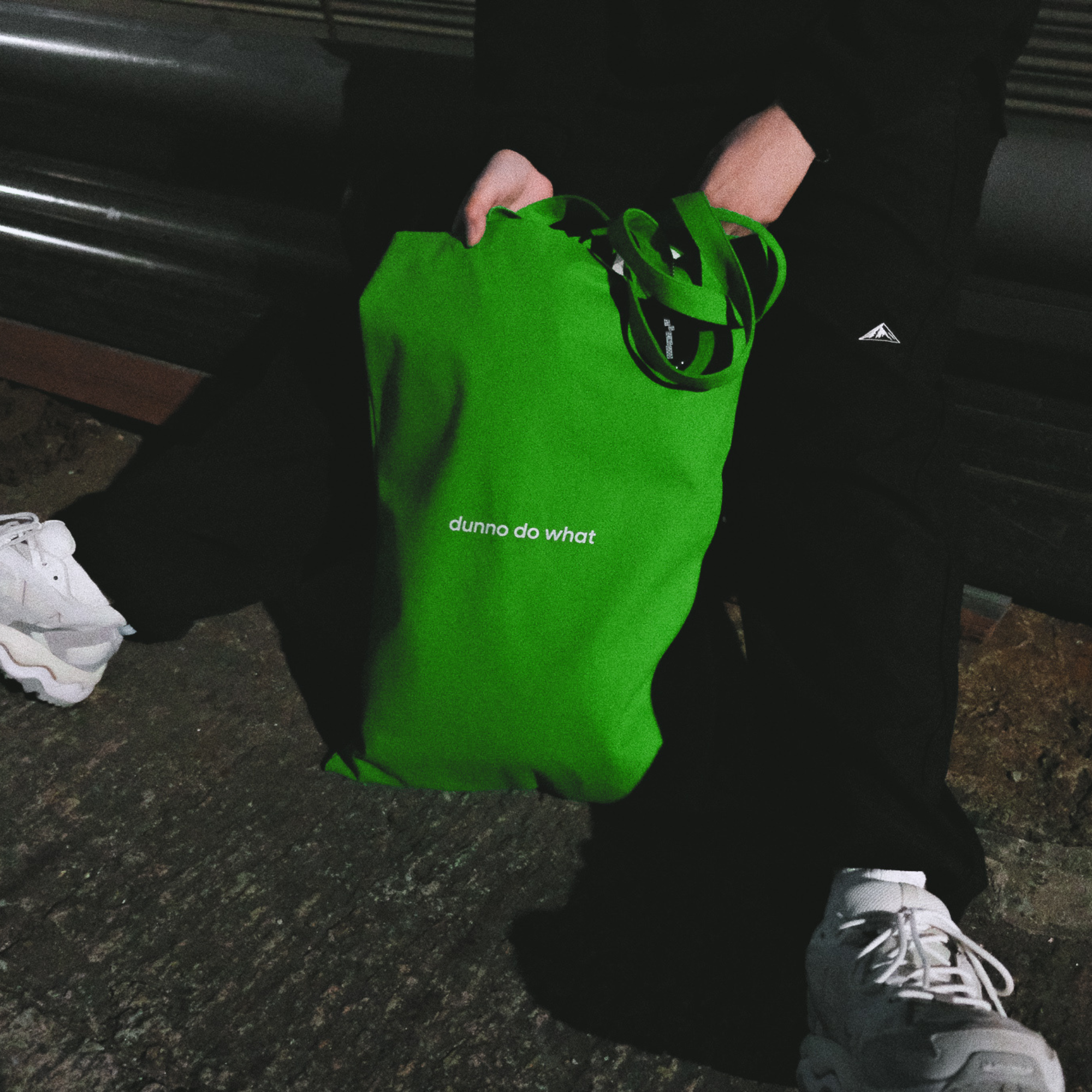 DUNNO DO WHAT Oversized Tote Bag