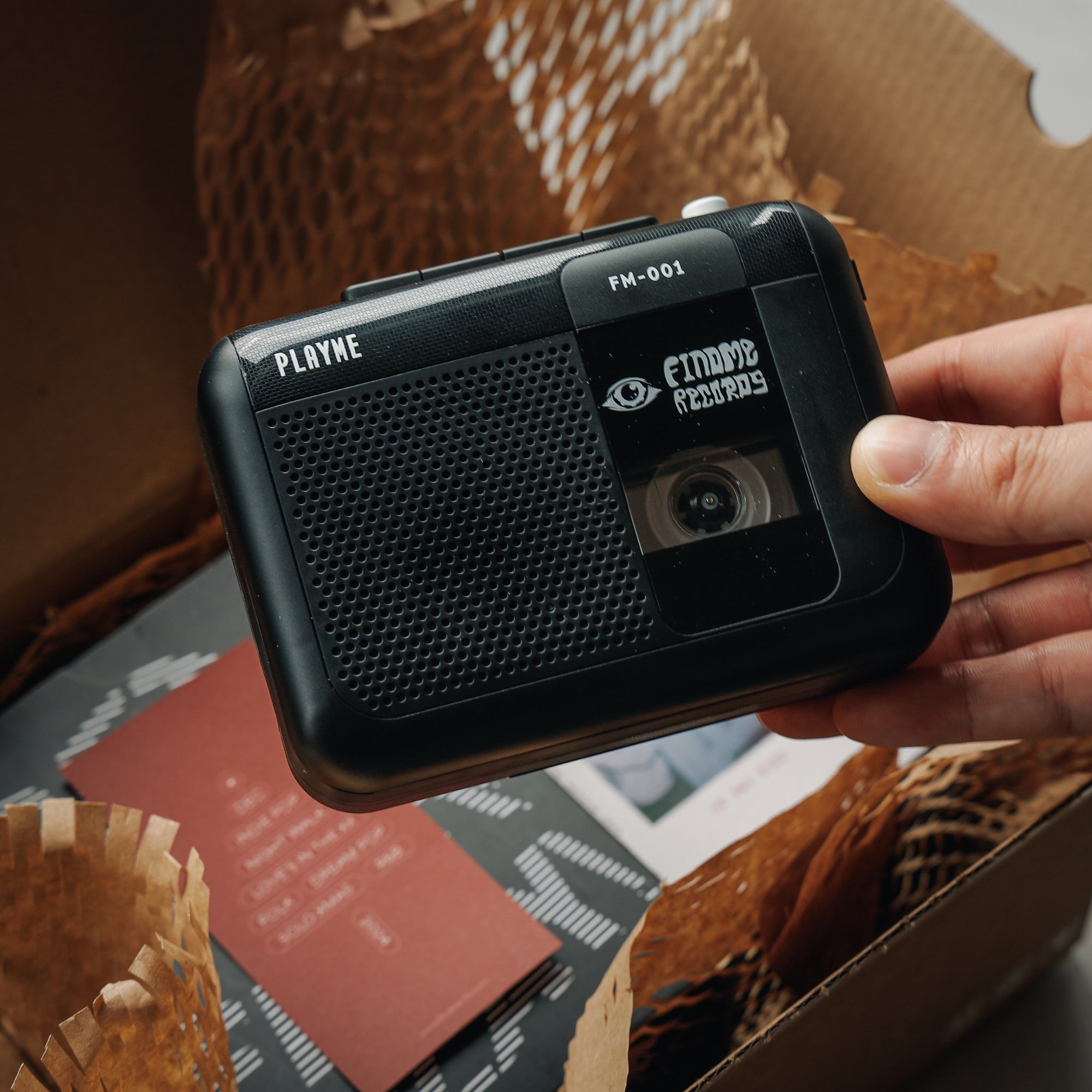LISTEN Gift Box